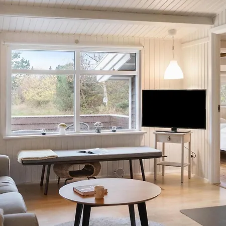 Stunning In Sjaellands Odde With Kitchen Holiday home